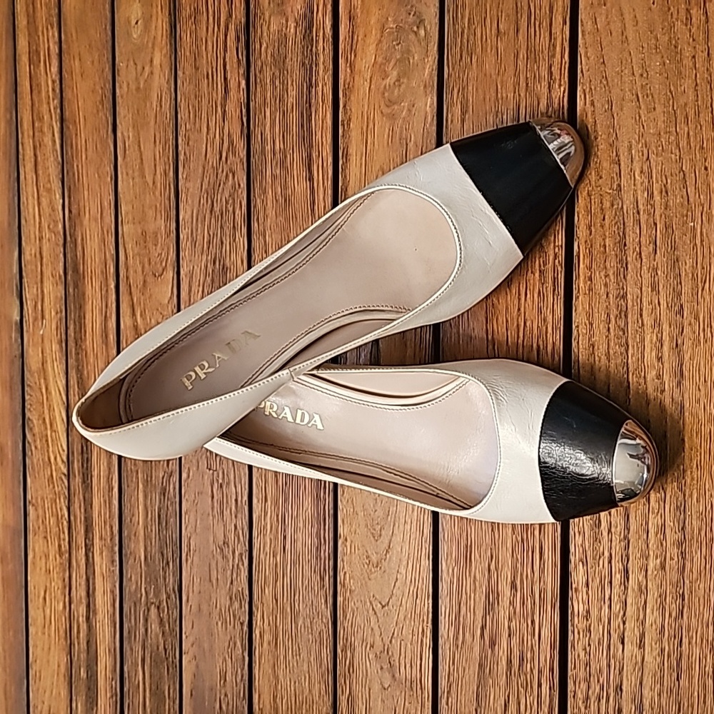 Prada Heals Sz 38 Great Condition